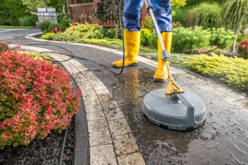 Pressure Washing – Driveway & Pathway